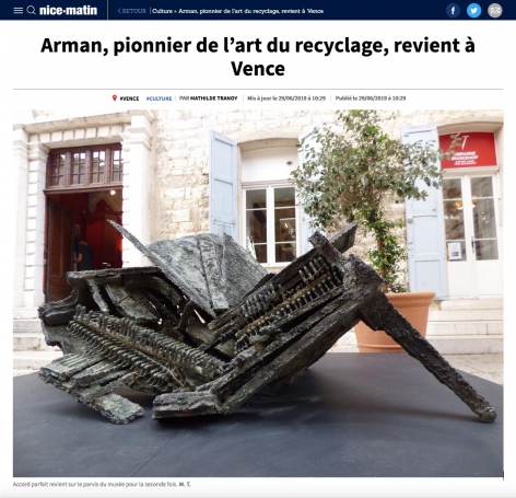 Arman, pionnier de l’art du recyclage, revient à Vence